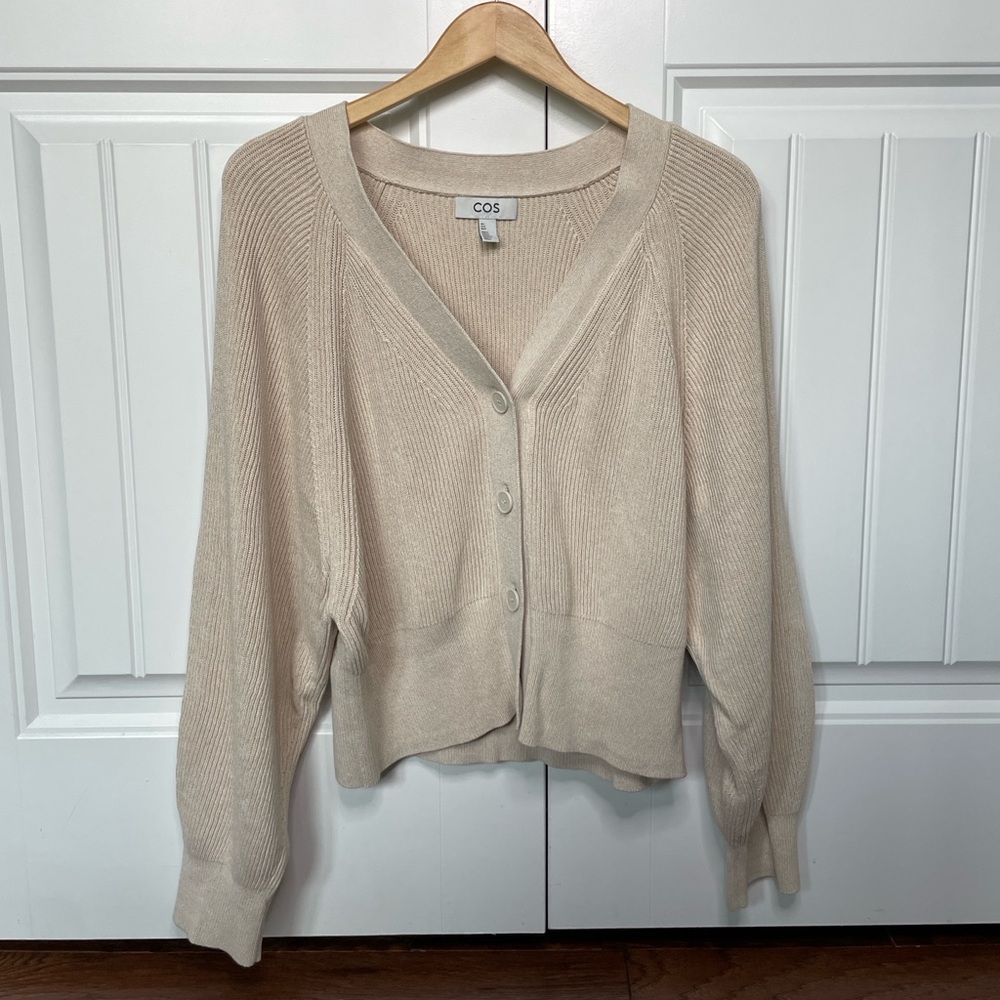 100% Cotton COS V-Neck Cream Sweater, Size Large